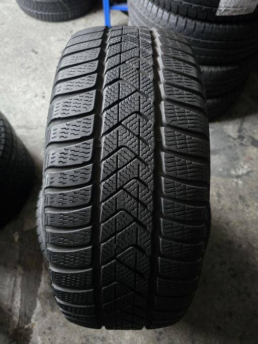 Pirelli 225/45 R18 95H MS iarnă runflat