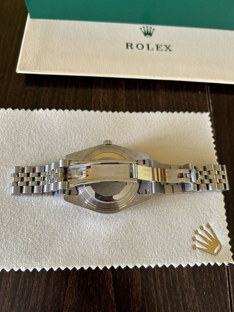 Rolex oyester perpetual date