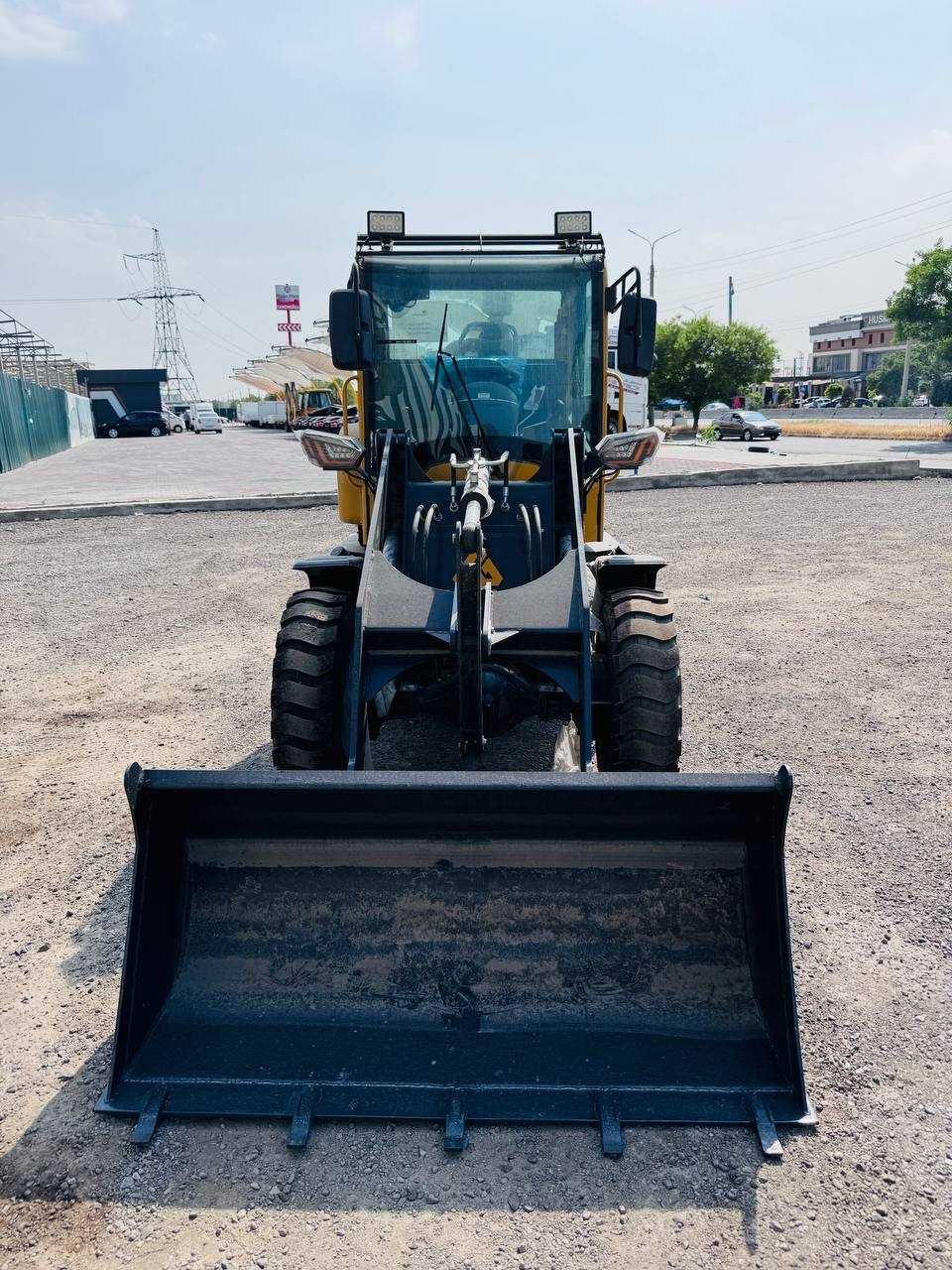 Фронтальный погрузчик Lugong LM916
