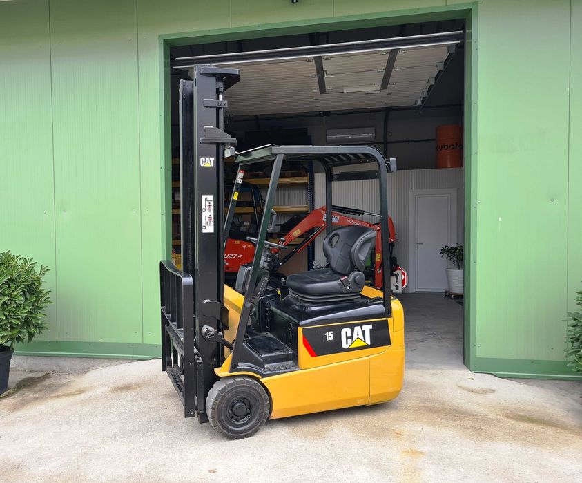 stivuitor CAT EP15KRT-PAC, 2272 ore functionare