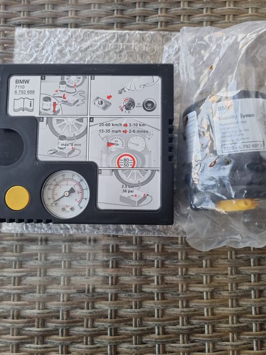 Compresor auto 12V umflat roti