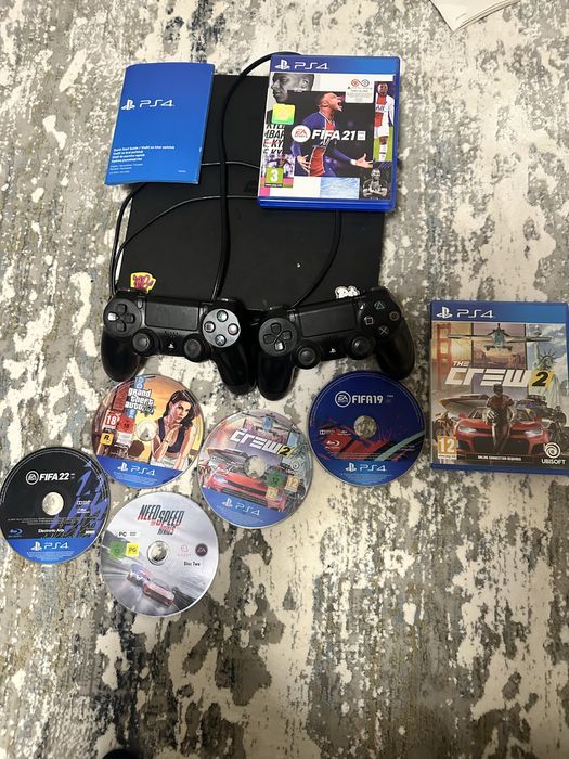 Vand PS4 slim 1T+jocurile din imagine+2 controllere