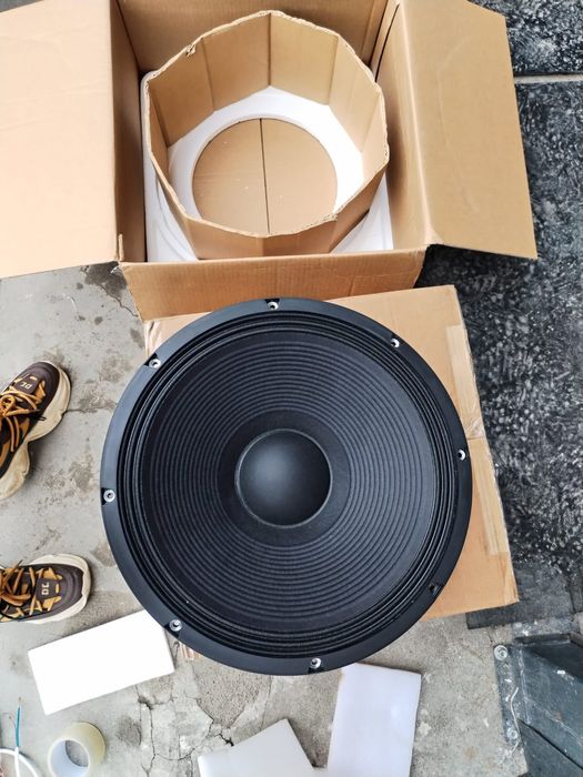 Vând dif 18 Sound LW 1400 noi