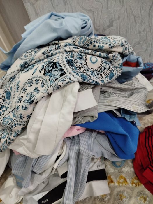 Отдам бесплатно вещи для мальчика и на девочку