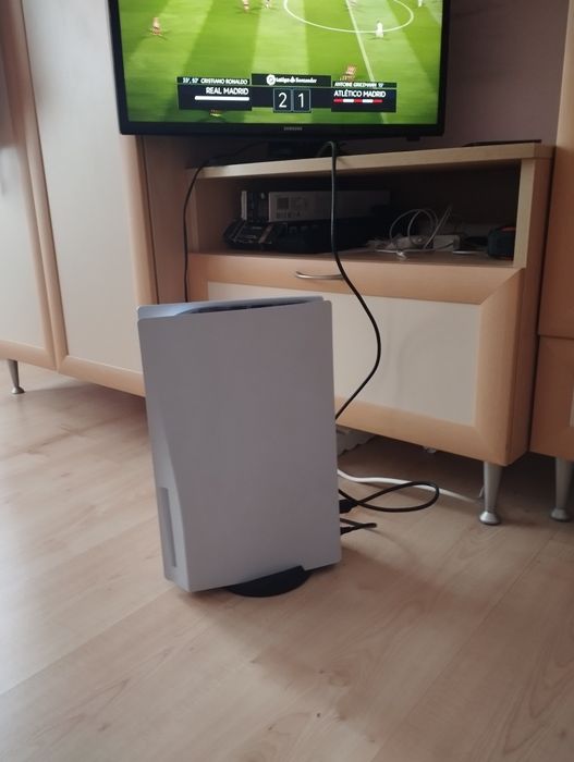 Playstation 5 Disk edition + 3 игри