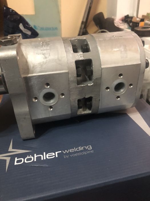 Pompa hidraulică dubla TAF