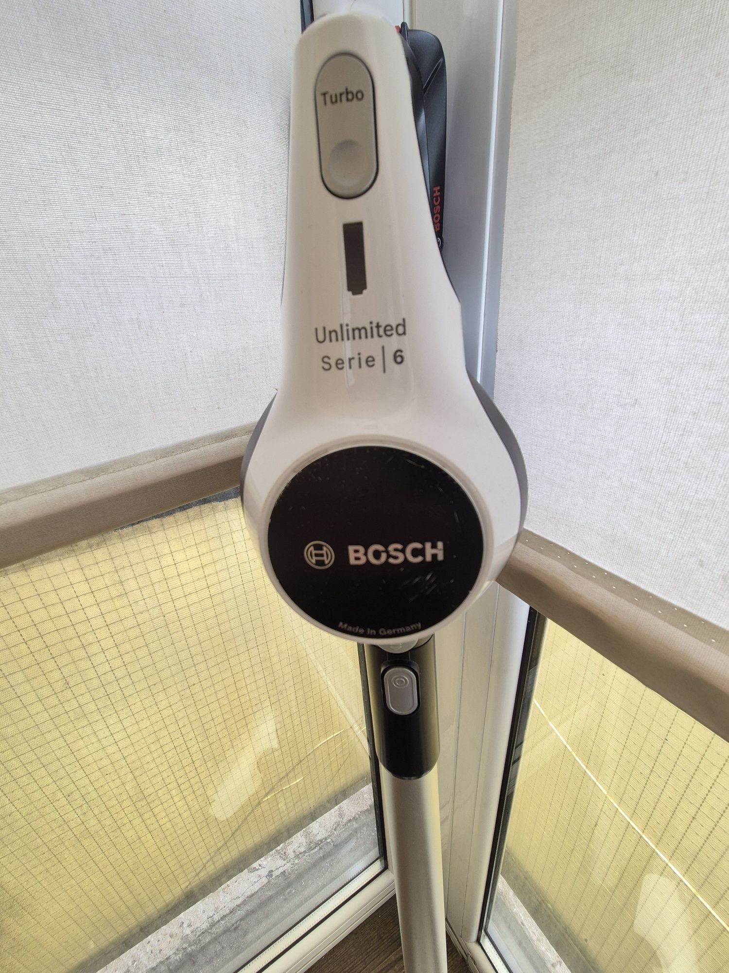Прахосмукачка Bosch Unlimited 6