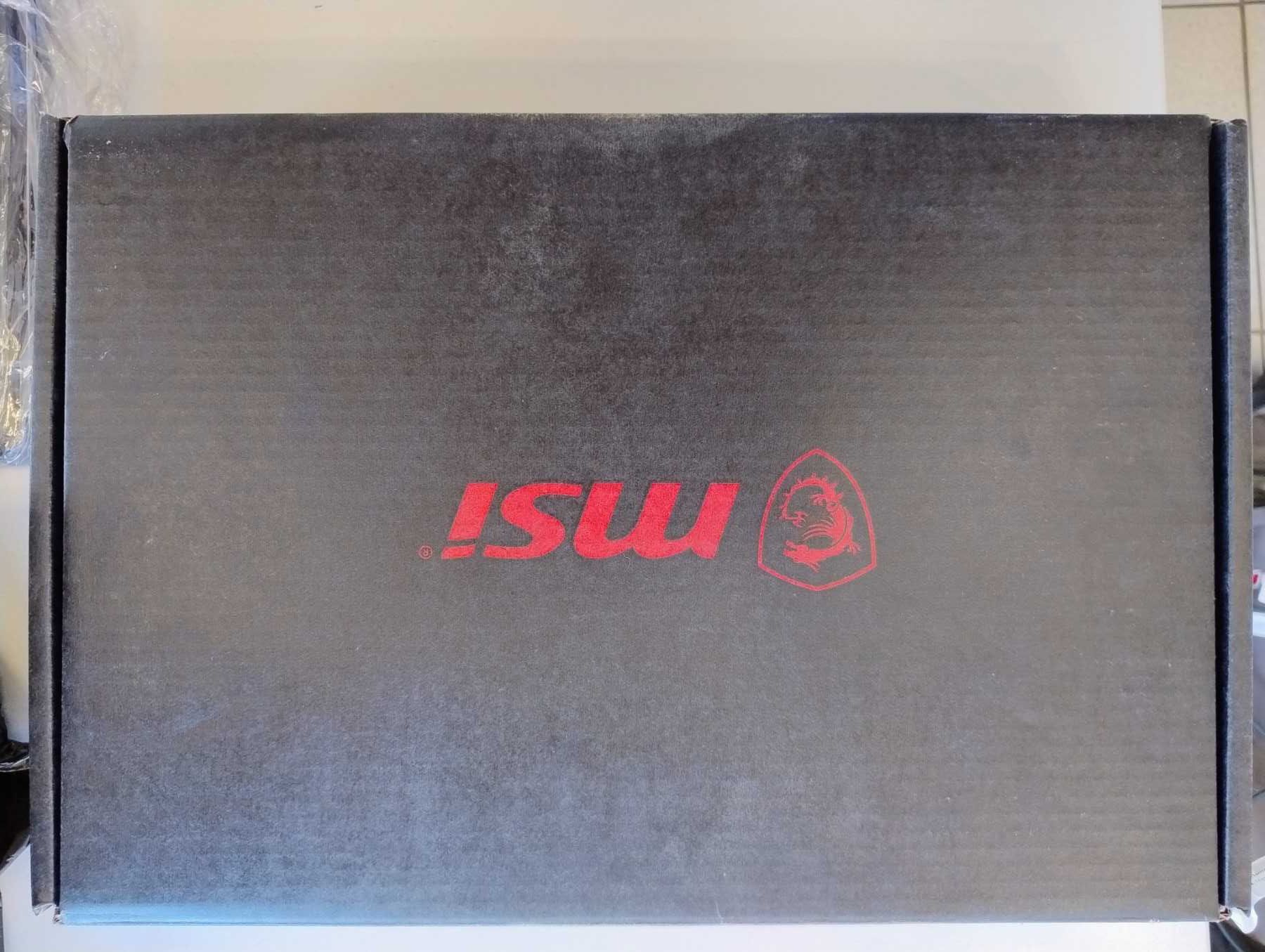 Геймърски лаптоп MSI MS-16R4