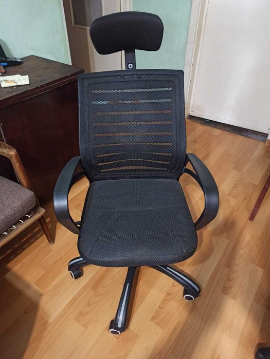 Кресло офисное , компьютерное , б/у