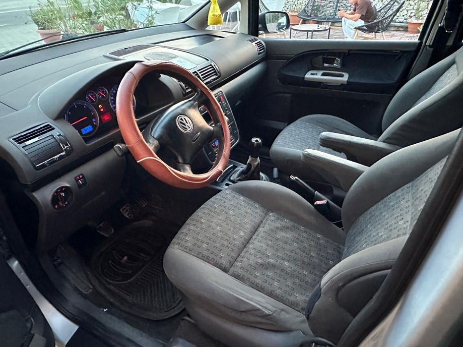 VW Sharan 7 locuri -1.9tdi - itp 2026 - carlig+priza