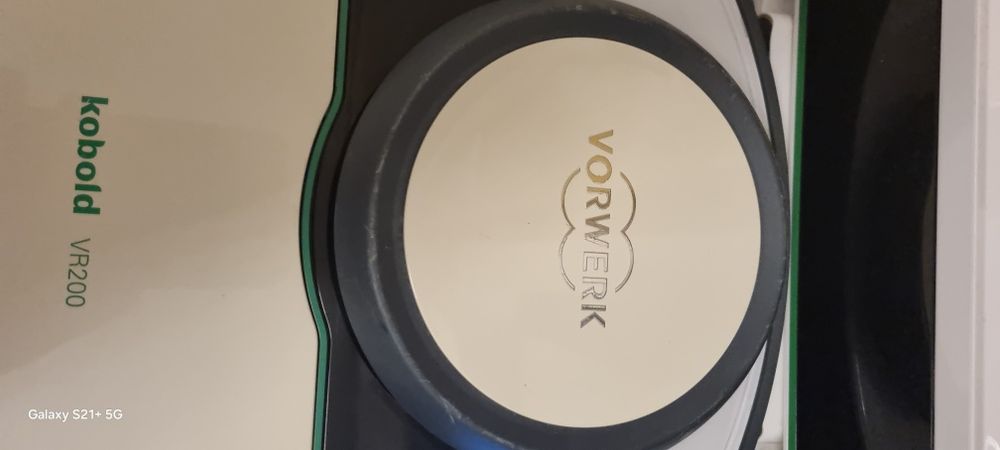 Aspirator robot Vorwerk Kobold VR200