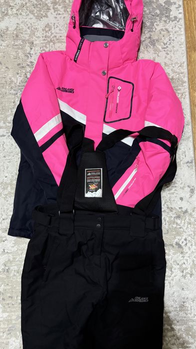 Куртка-комбинизон зимняя,горнолыжная