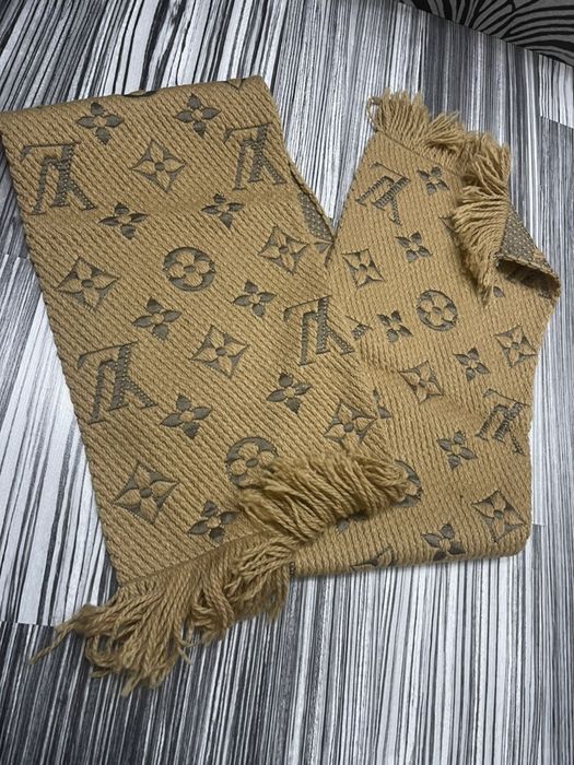 Fular-Esarfa LOUIS VUITTON colectia noua-Poze reale100% Calitate super