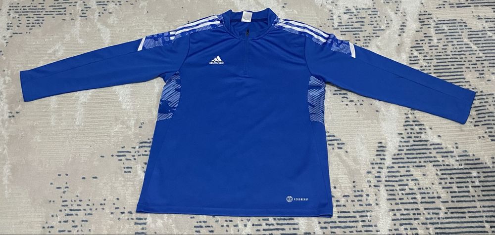 Спортивная толстовка Adidas размер XS