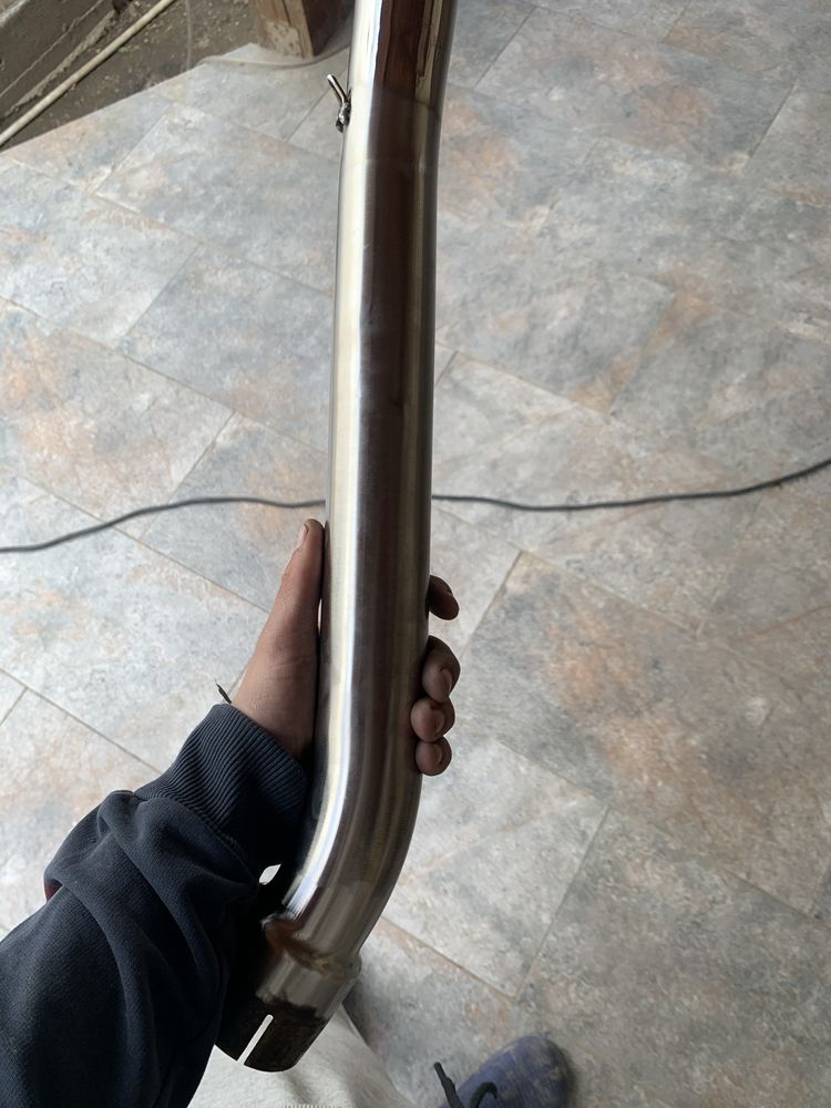 Execut reparatii piese inox si slefuire inox