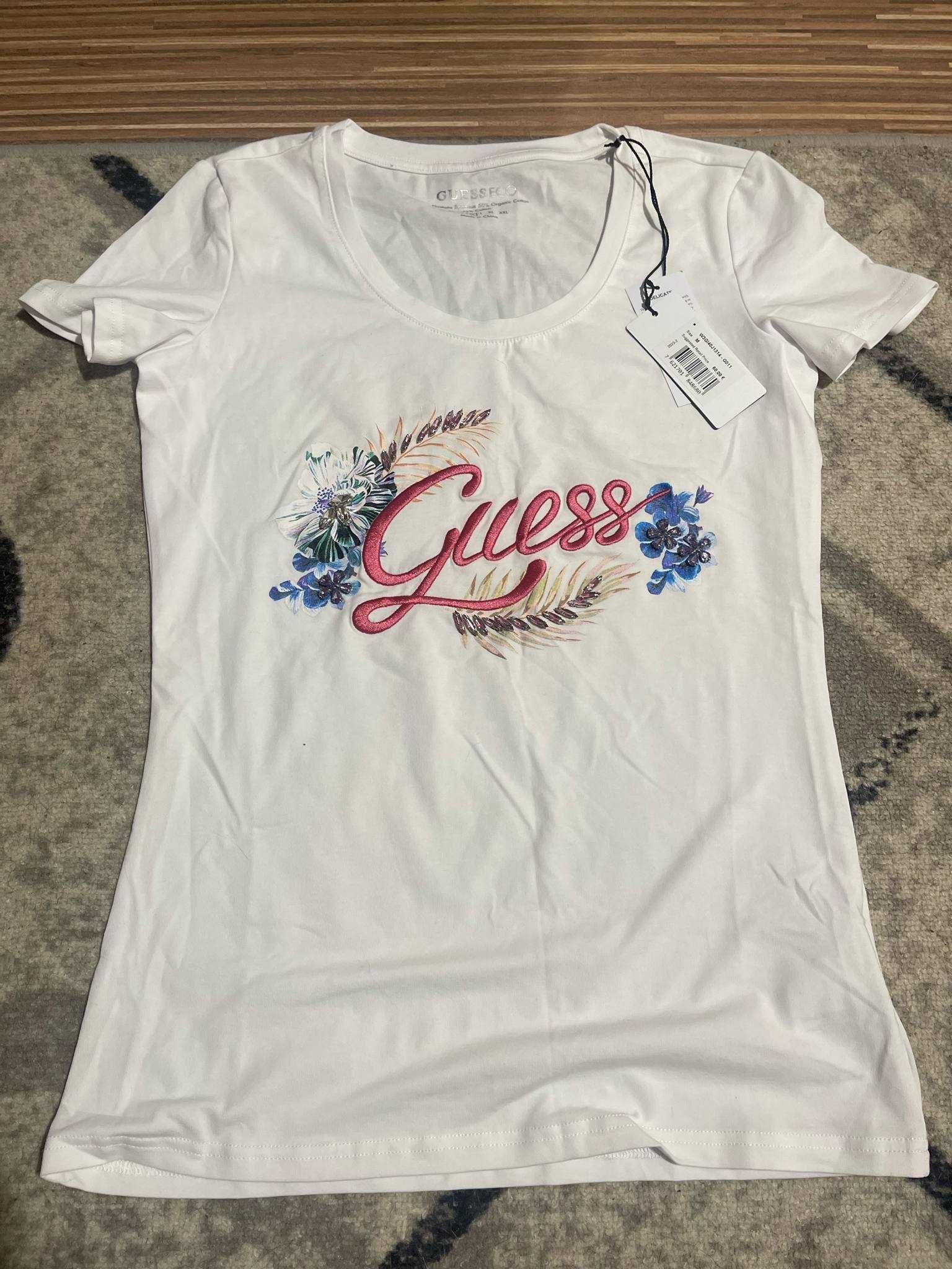 Продавам дамска тениска Guess – чисто нова с етикет!