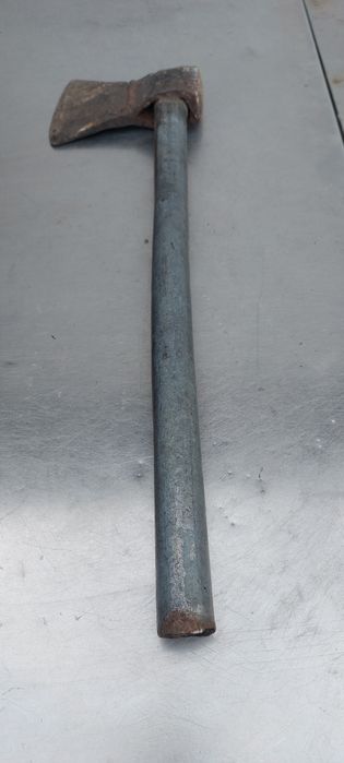 Продам топор в отличном состоянии