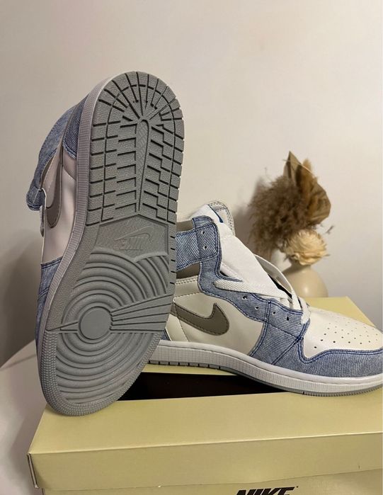 Jordan 1 hyper royale