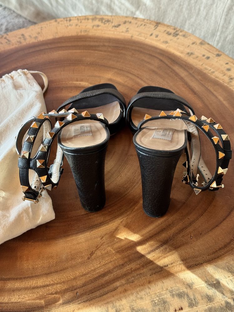 Обувки Valentino Rockstud Pre-Loved