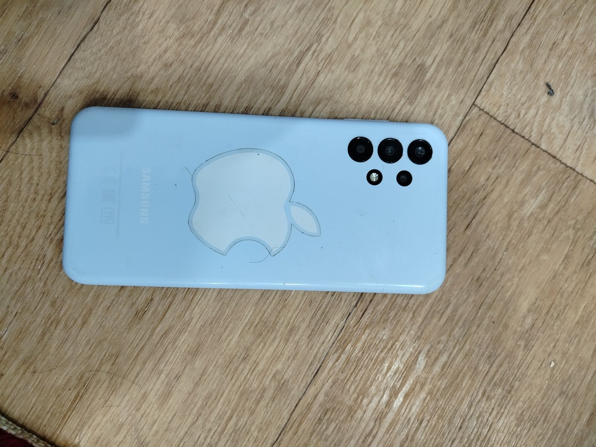 Galaxy A13 без минуса