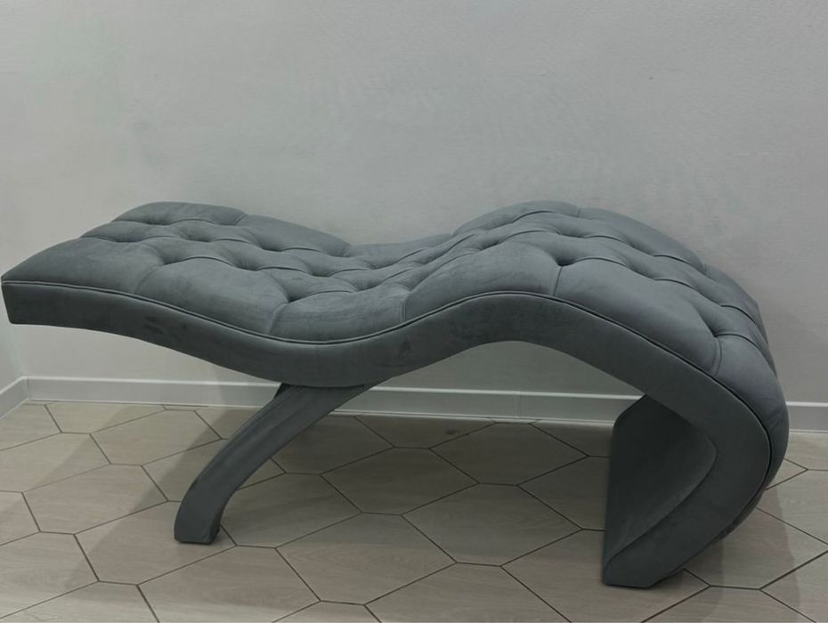 Продам кушетку ( почти новая )