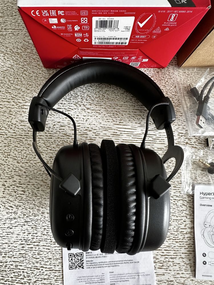 Продам Игровые Наушники HYPERX CLOUD 2