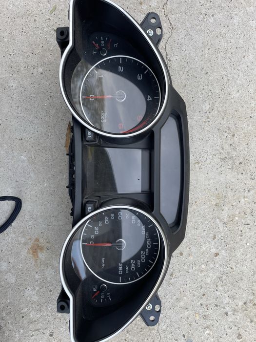 Ceasuri bord color / maxidot Europa Audi A5 A4 b8 diesel / benzina