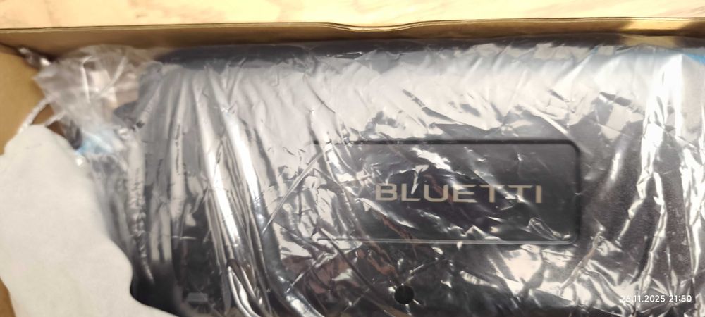 Vand statie electrica portabila Bluetti EB55 si panou solar 200W