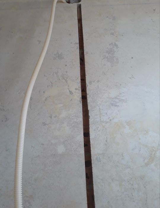 Instalatii electrice canal santuri copex teava slituit decupaj beton