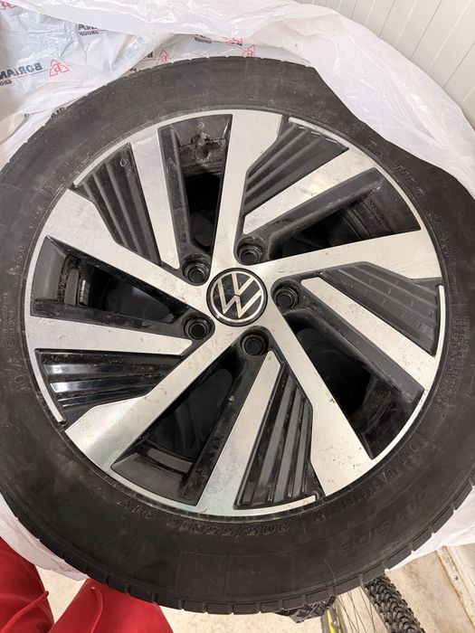 Оригинални джанти за Фолксваген с летни гуми на един сезон