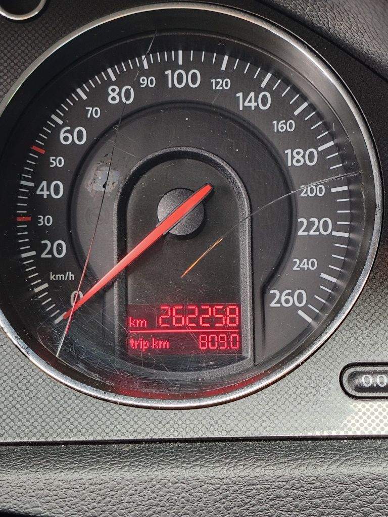 Vând Passat B6 1.6fsi