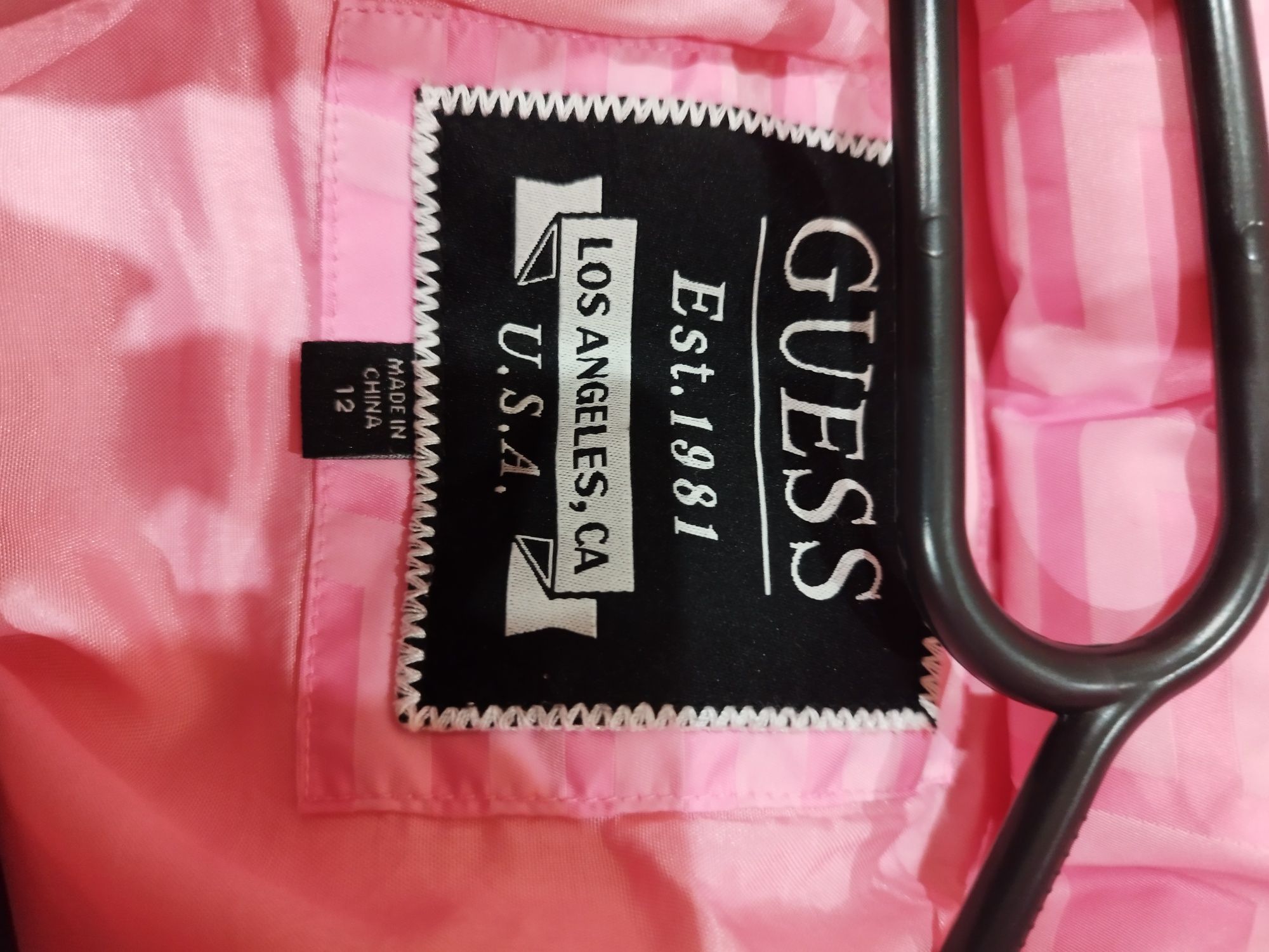 Оригинално Зимно яке Guess