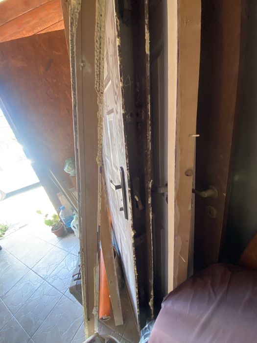 Usa de intrare Apartament