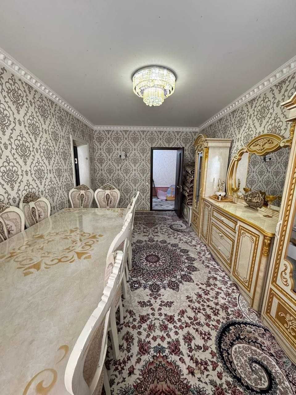 КАРАТАШ 3 хона 3 этаж. жуда зур локация. 74м2. Z.