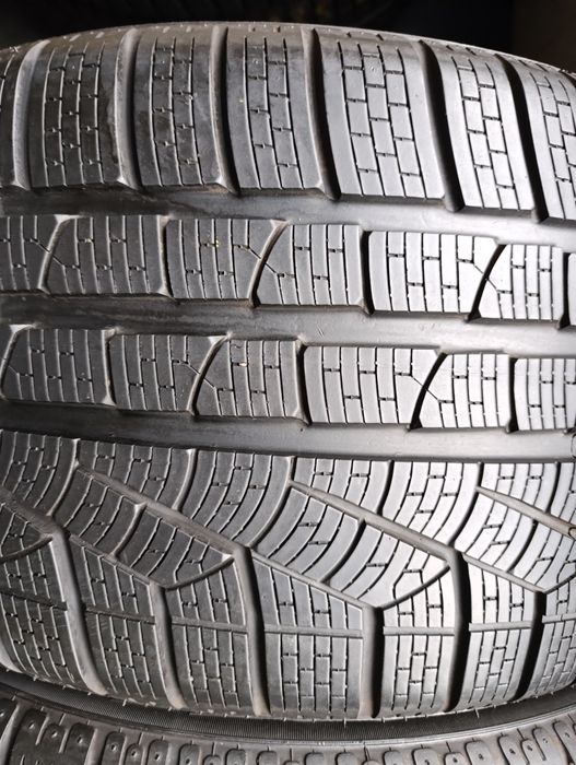 Anvelope de iarnă 255 35 19 Pirelli