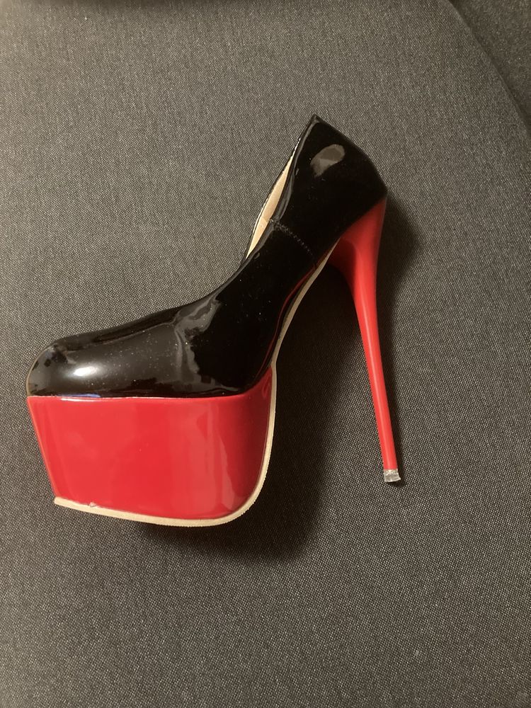 High heels marimea 7 (38 - 24cm) pantofi cu toc dama