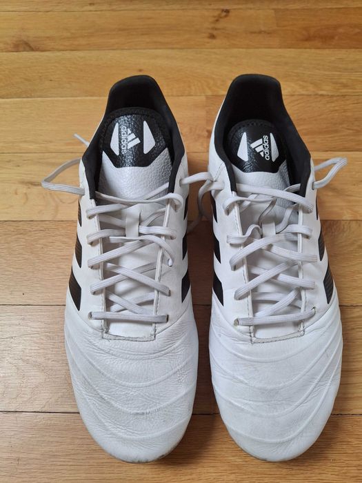 Футболни обувки Adidas