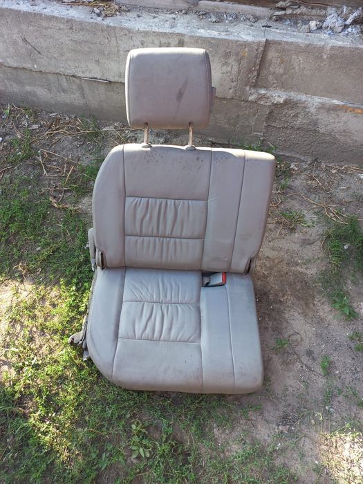 Продам сиденья от авто