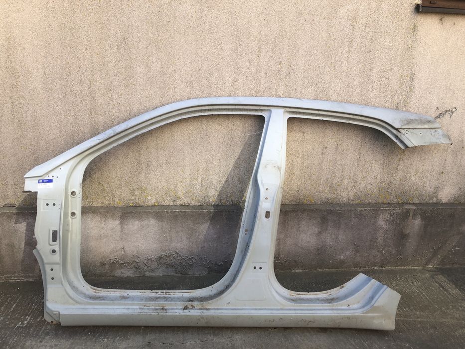 Panoul lateral stanga prag contraaripa Hyundai I20 an 2014-2018