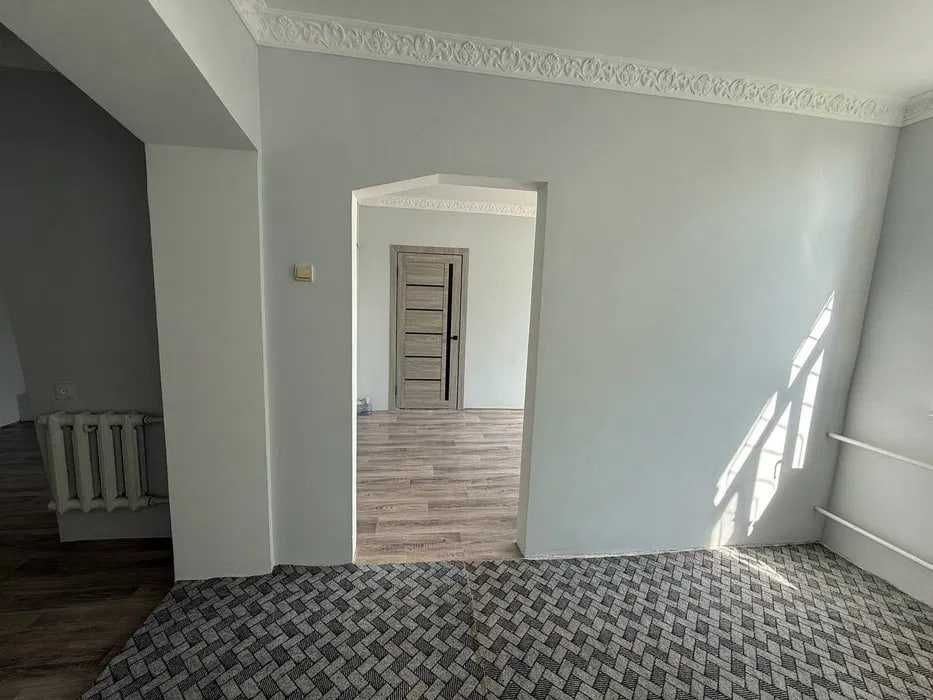 Продается квартира 3/3/4 спецплан кирпич Кинотеатр Лисунова