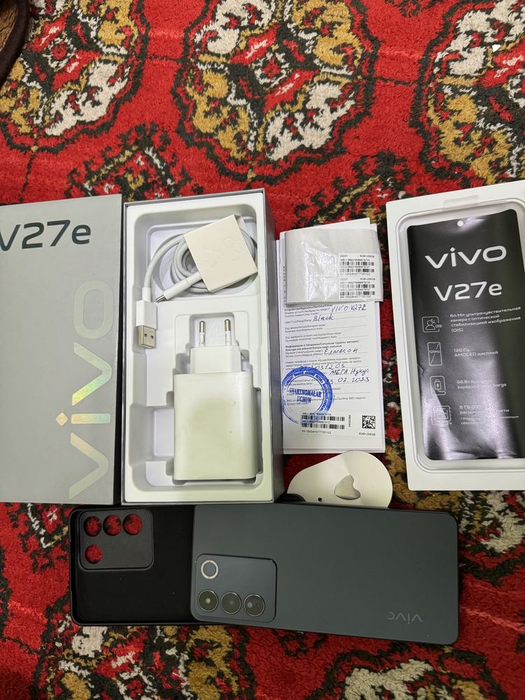 Vivo v27e.     .