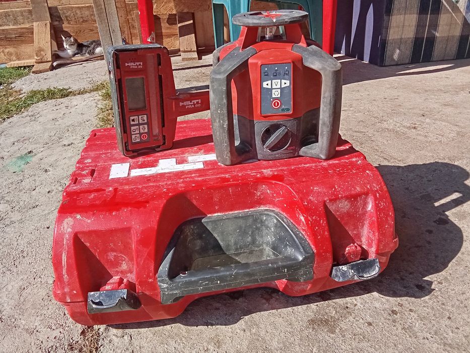 Laser profesional rotativ Hilti PR 35 fabricatie 2012