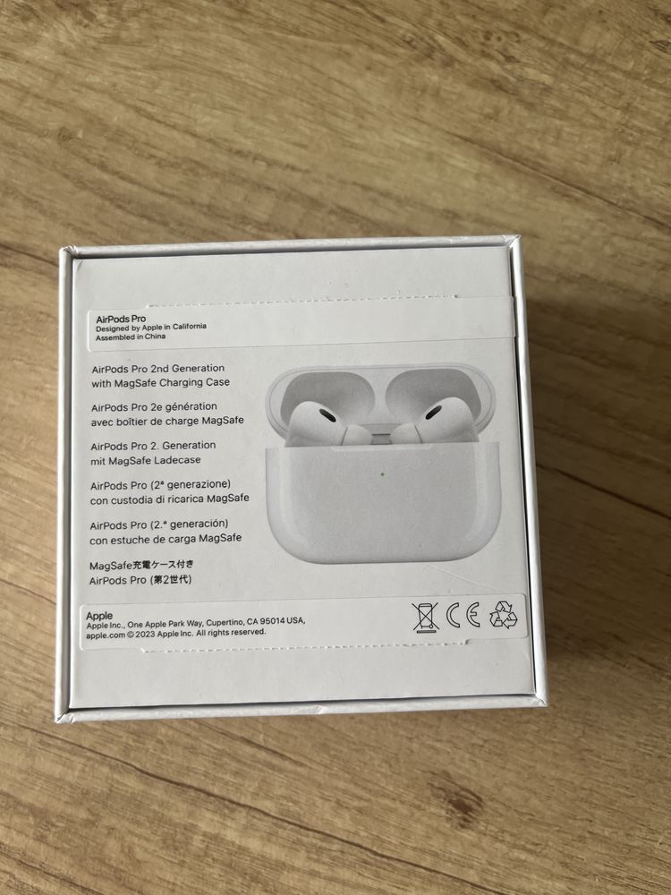 Vând căști Apple AirPods Pro 2