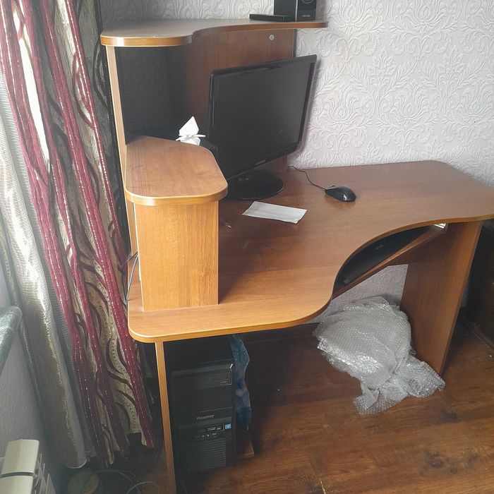 Наикрутейший компьютерный стол