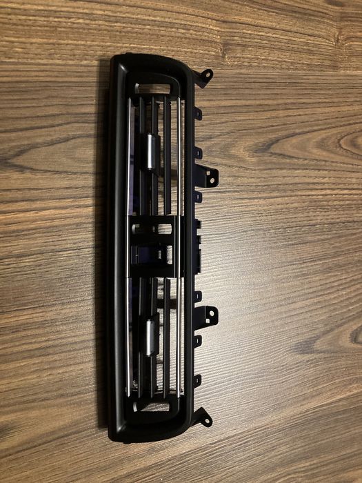 Grila centrală ventilație BMW F10,BMW F11.