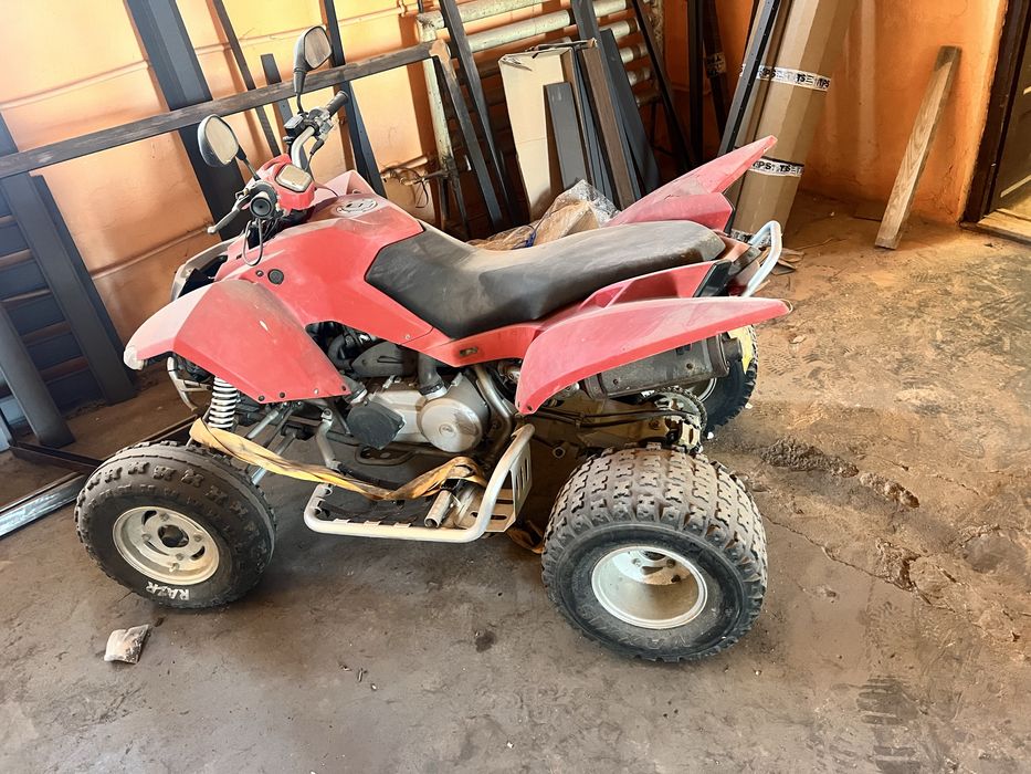 Vand atv de 300 nefunctional nu da scanteie