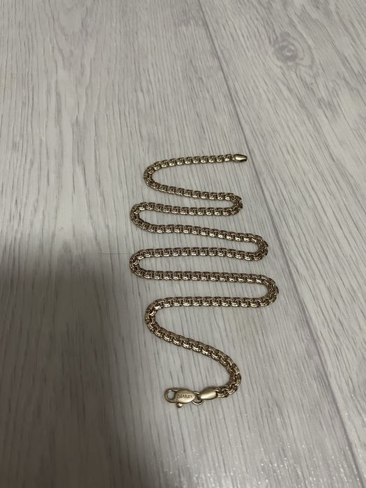 Продам золотую цепочку