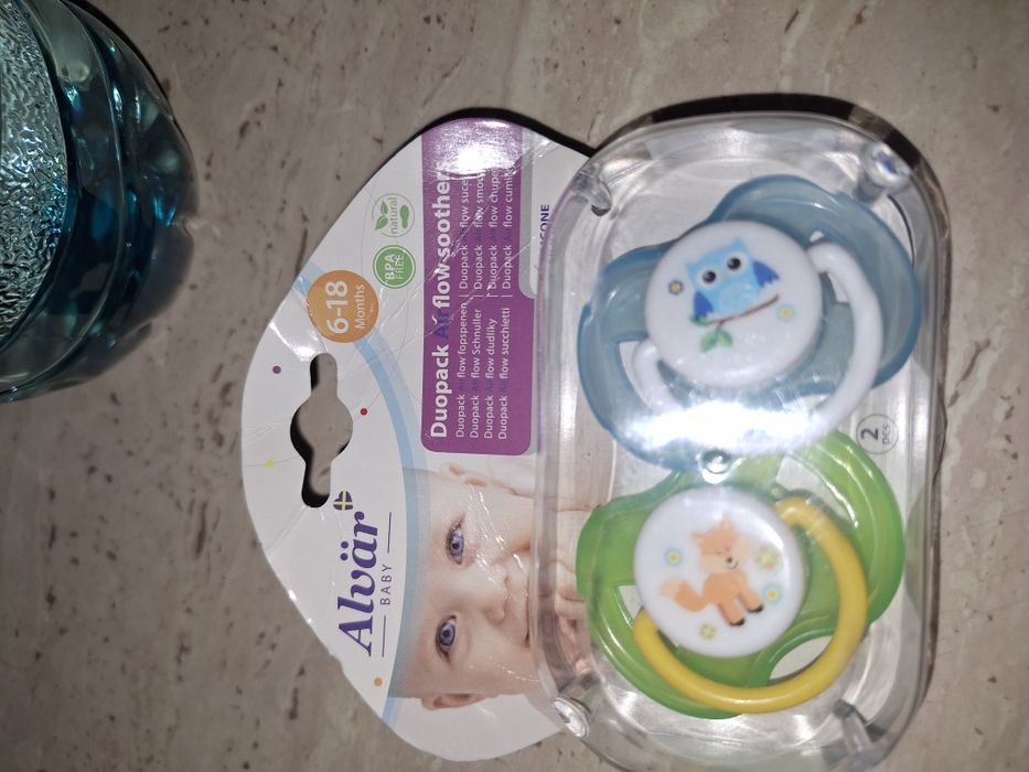 2 seturi noi cu suzete