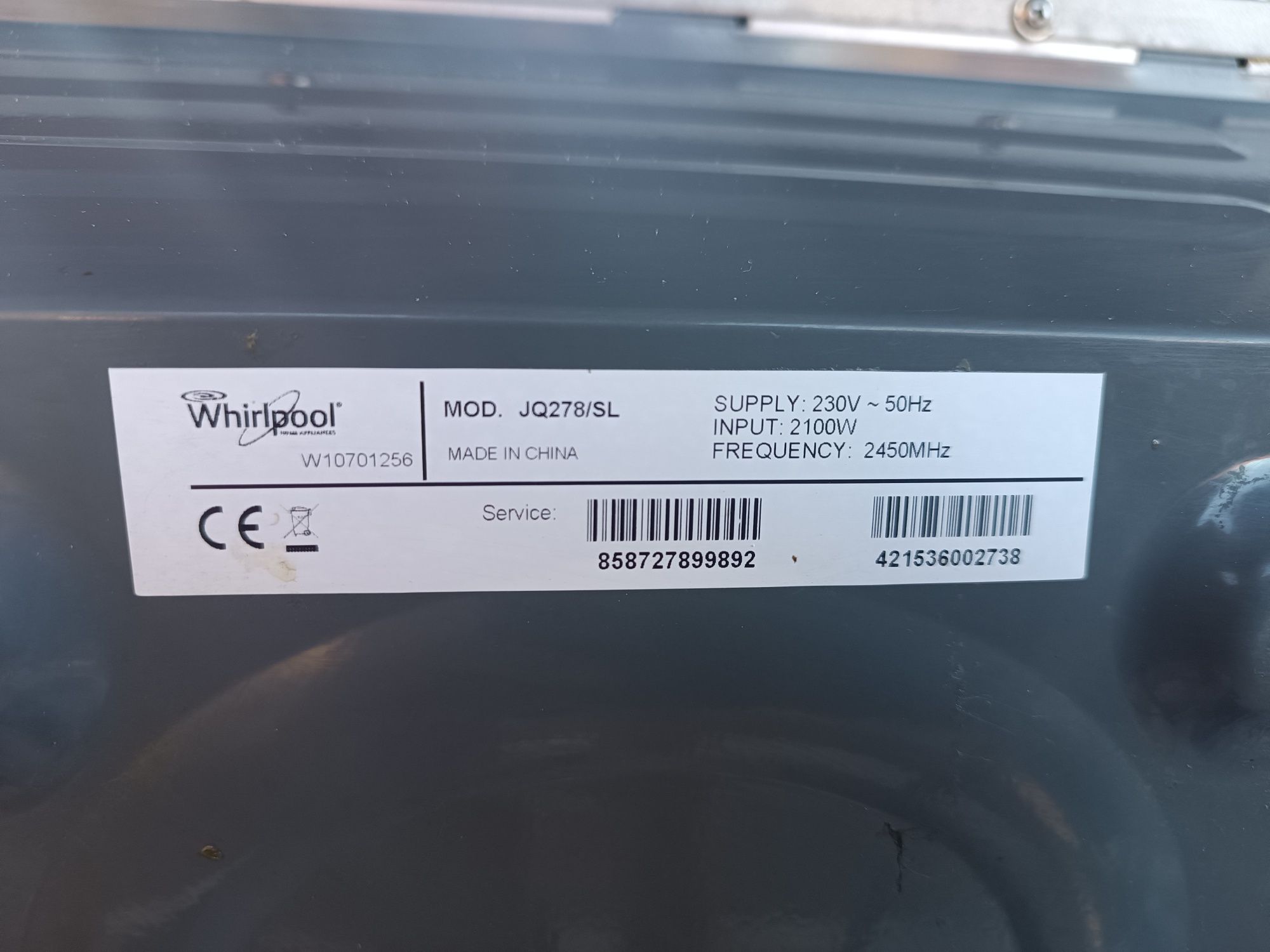 Микровълнова Whirlpool със забележка