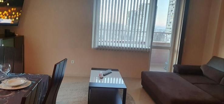 Дава се под наем Четиристаен апартамент в София, Полигона - 140 кв.м за 1000 € - Снимка #4